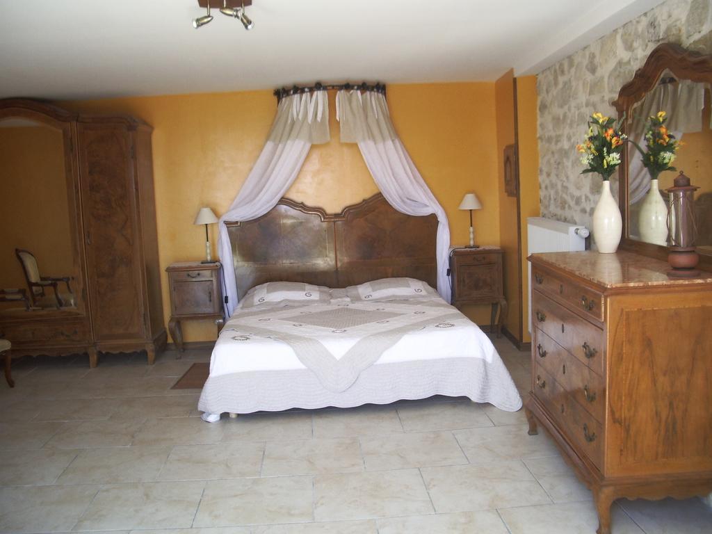 Le Mas Fa Sua Bed & Breakfast Malataverne Exterior photo
